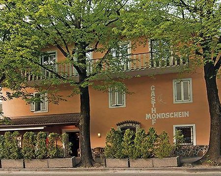 Gasthof Mondschein Hotel Merano Bagian luar foto