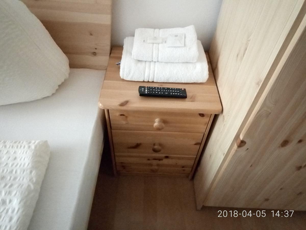 Gasthof Mondschein Hotel Merano Bagian luar foto