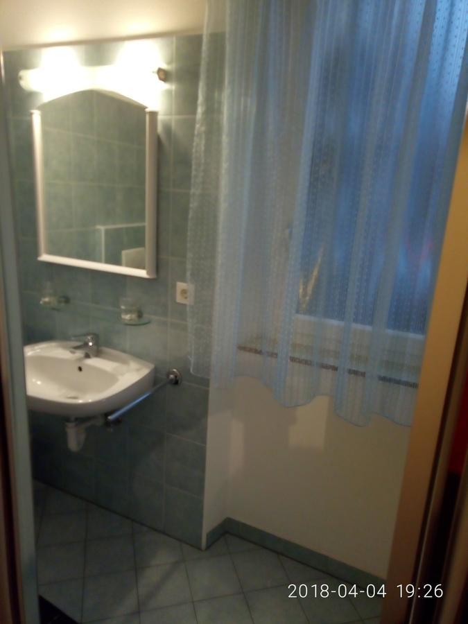 Gasthof Mondschein Hotel Merano Bagian luar foto