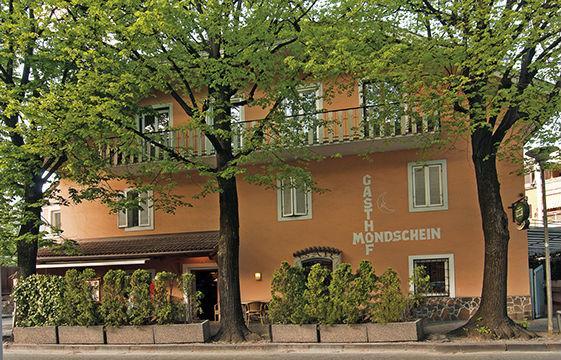 Gasthof Mondschein Hotel Merano Bagian luar foto