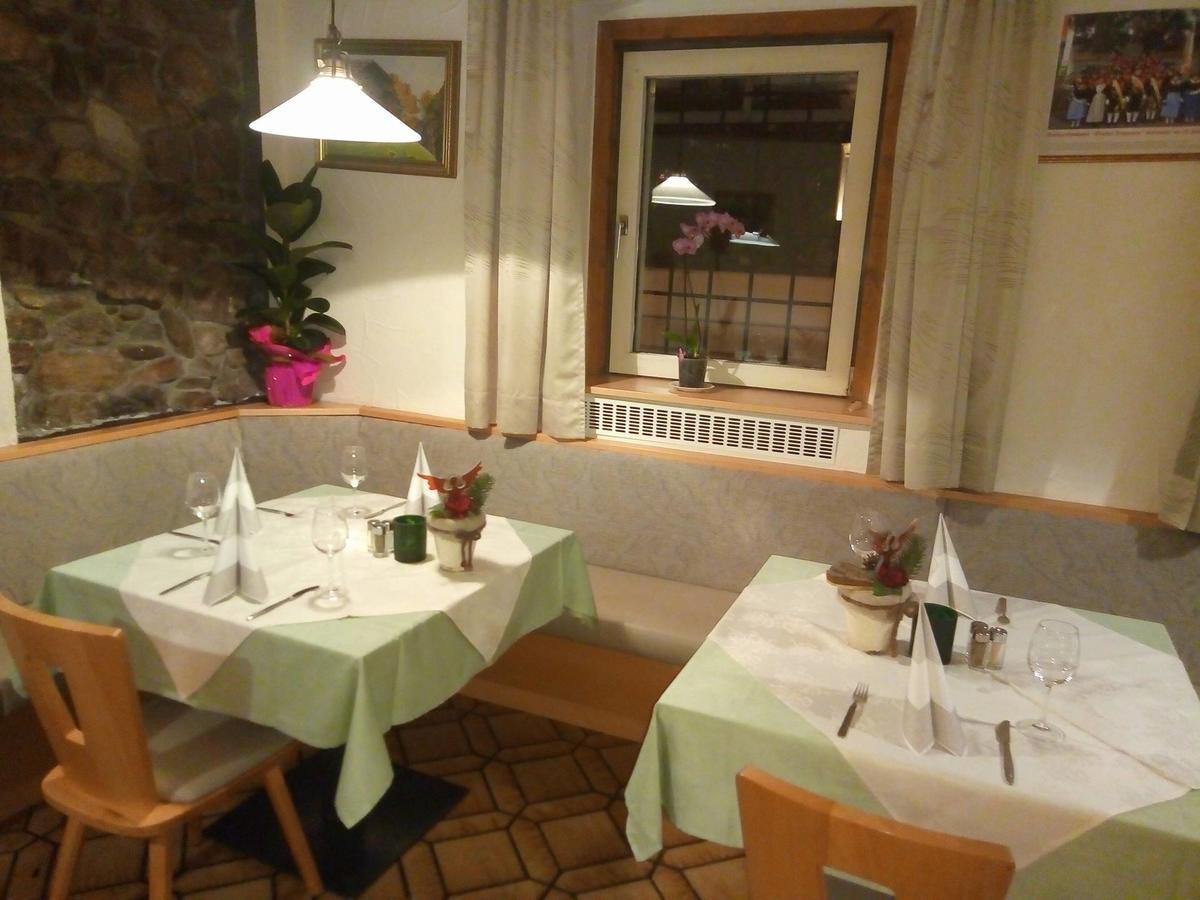 Gasthof Mondschein Hotel Merano Bagian luar foto